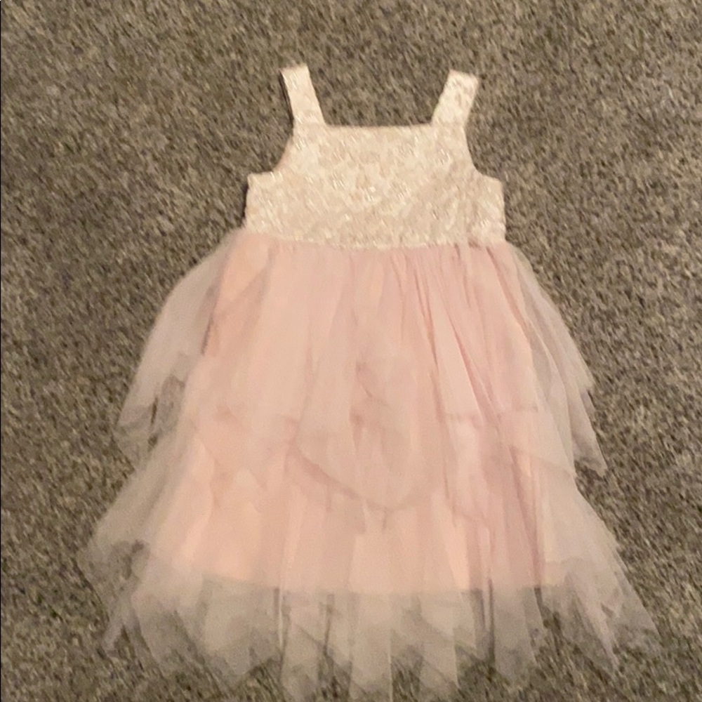 Girls dress